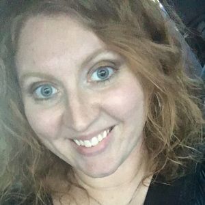 Meet your Posher, Kendra